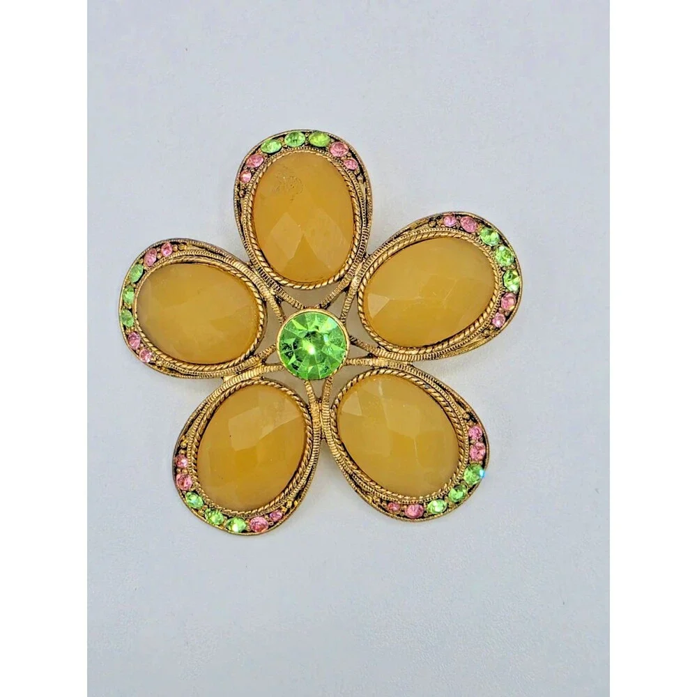 Unsigned Vintage rhinestone worn